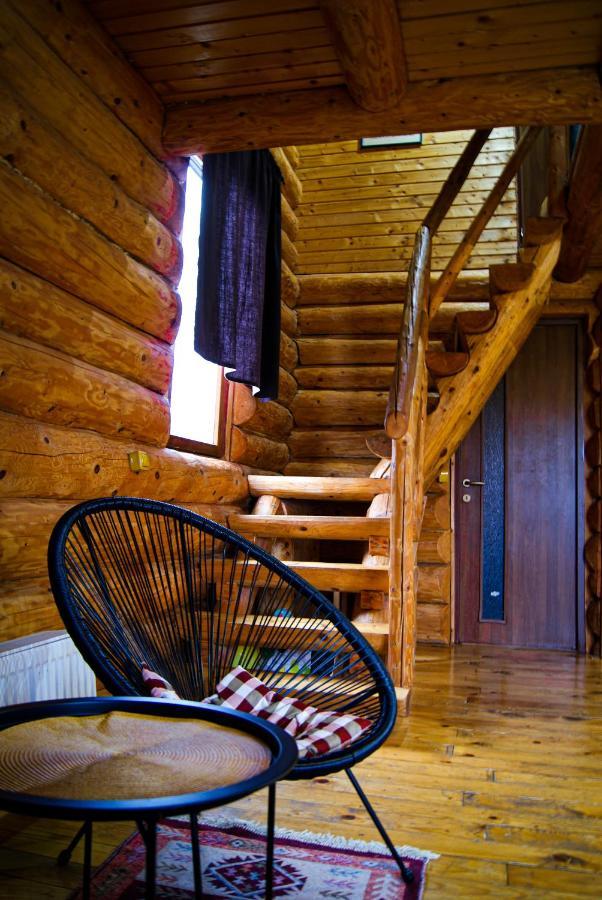 Musketeers Cabin Porumbacu de Sus Buitenkant foto