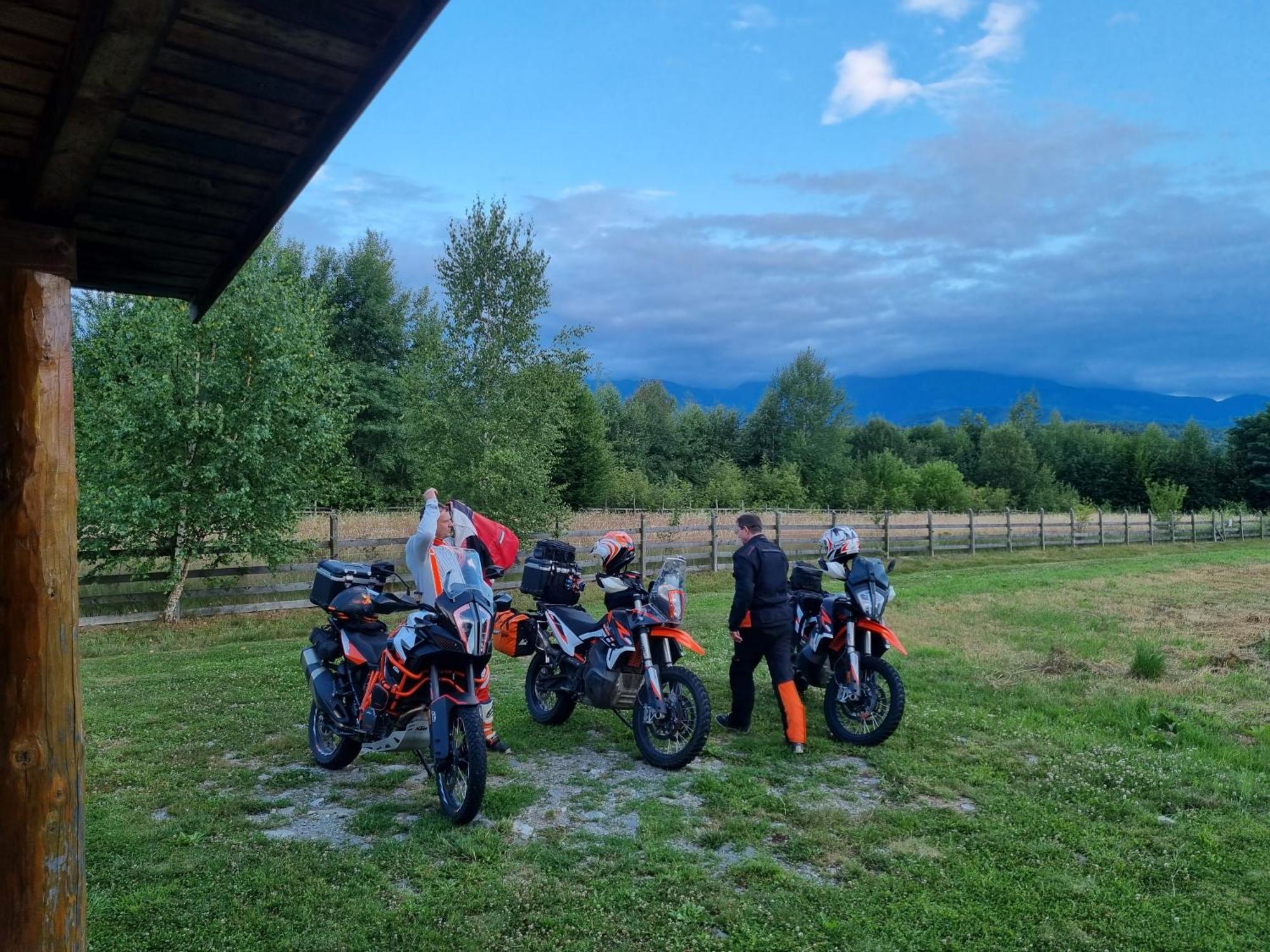 Musketeers Cabin Porumbacu de Sus Buitenkant foto